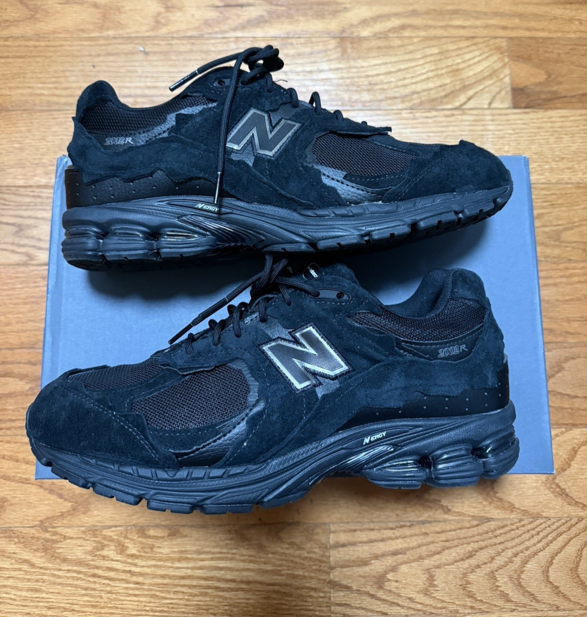New Balance 2002R Protection Pack Gore-Tex Black Sneakers U2002DXB