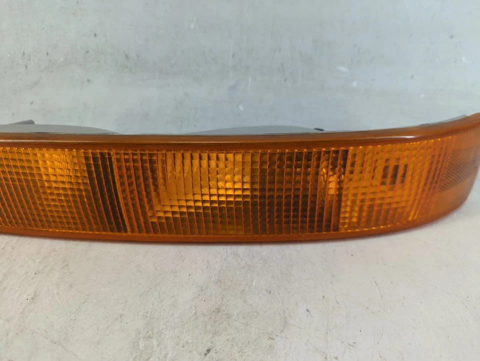 Chevrolet Express 3500 2003-2022 conductor izquierdo OEM luz delantera lámpara XOU5T Foto 3 de 4