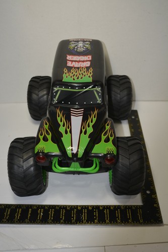 Spin Master Monster Jam Large Grave Digger RC Body 11.5” 18" long - Picture 2 of 7