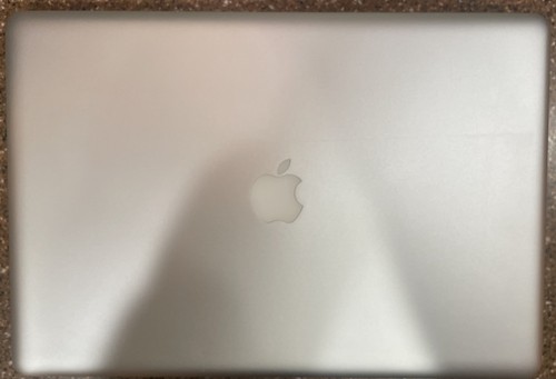 2011 MacBook Pro 17'' QUAD-Core i7 2.4GHz (3.5GHz TURBO) Dual SSD & HDD 16GB RAM - Picture 9 of 23