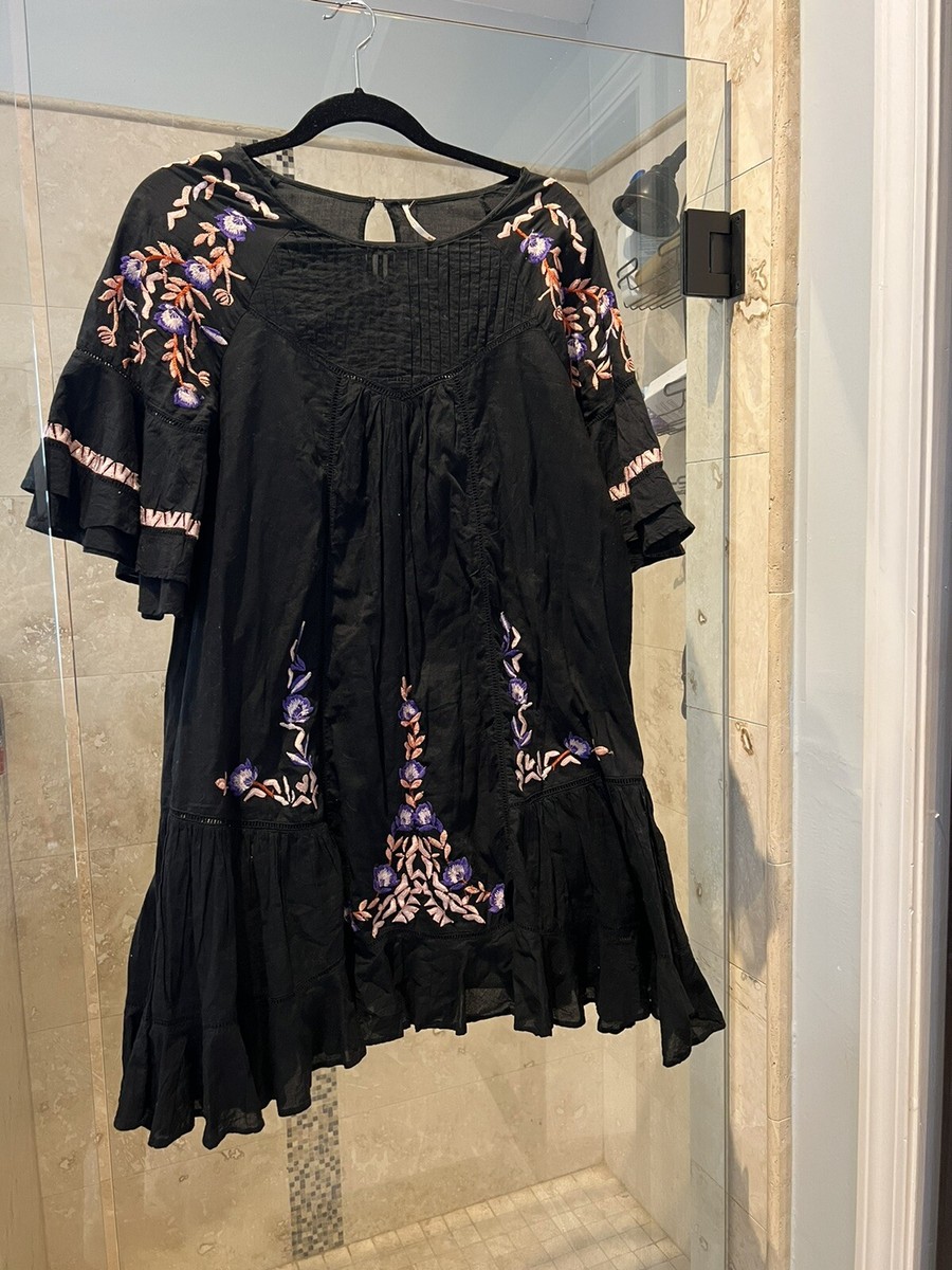Free People Oxford Black Embroidered Swing Dress Bell Sleeve Flutter Hem | eBay Free People Oxford Black Embroidered Swing Dress Bell Sleeve Flutter Hem | eBay