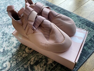 So iLL Jason Momoa Pro LV Climbing Shoes Pink Uk Brand New On