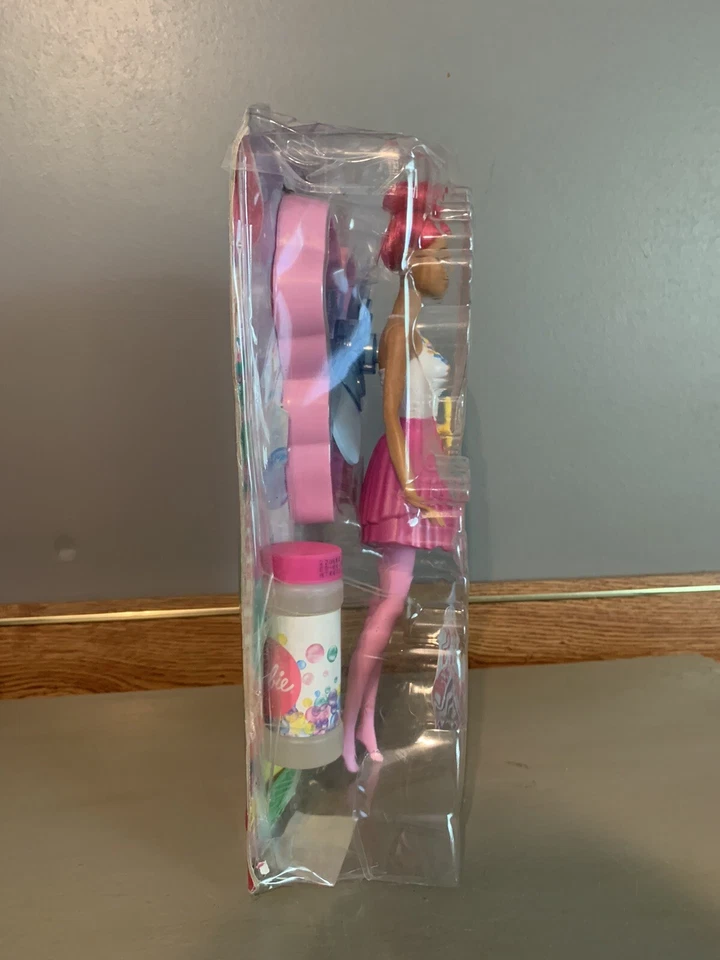 Nueva Barbie Dreamtopia Bubbletastic Fairy Mattel 2016 rosa burbuja rara nueva en caja Foto 2 de 4
