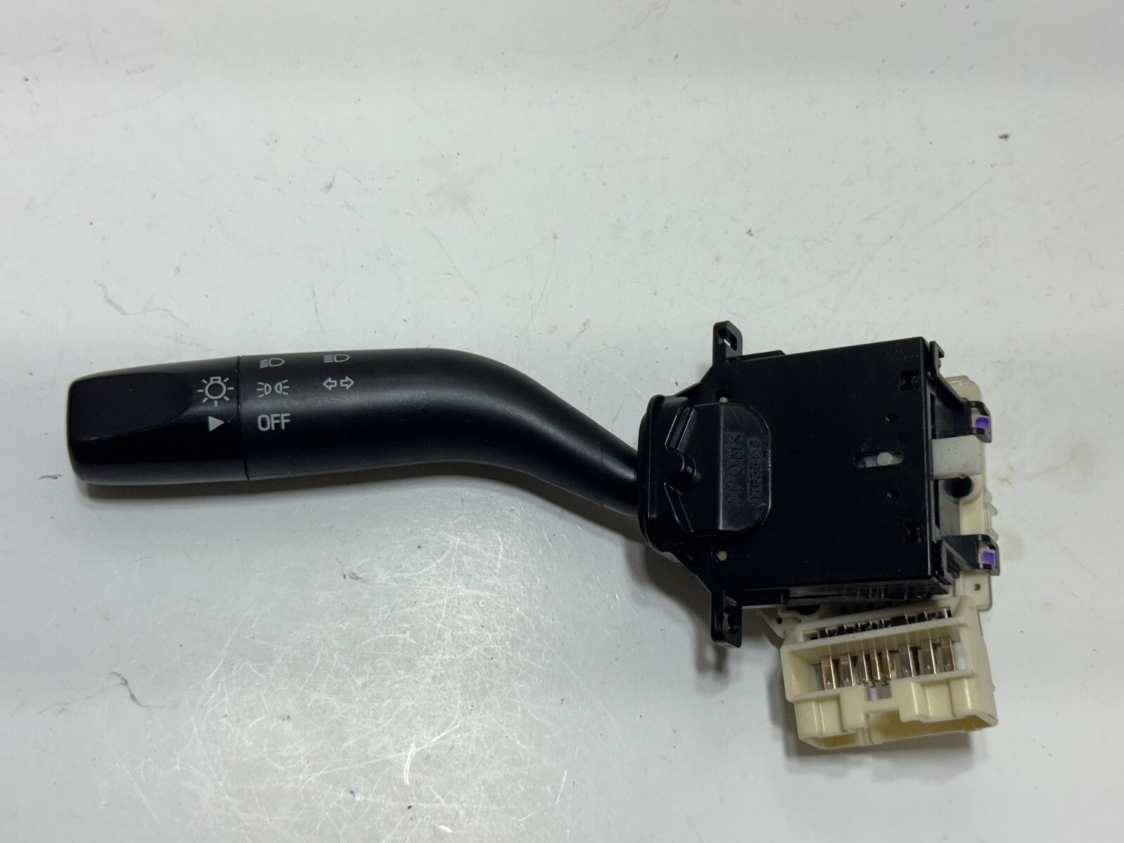 2005-2006 Mazda Tribute Headlight Turn Signal Switch OEM Used