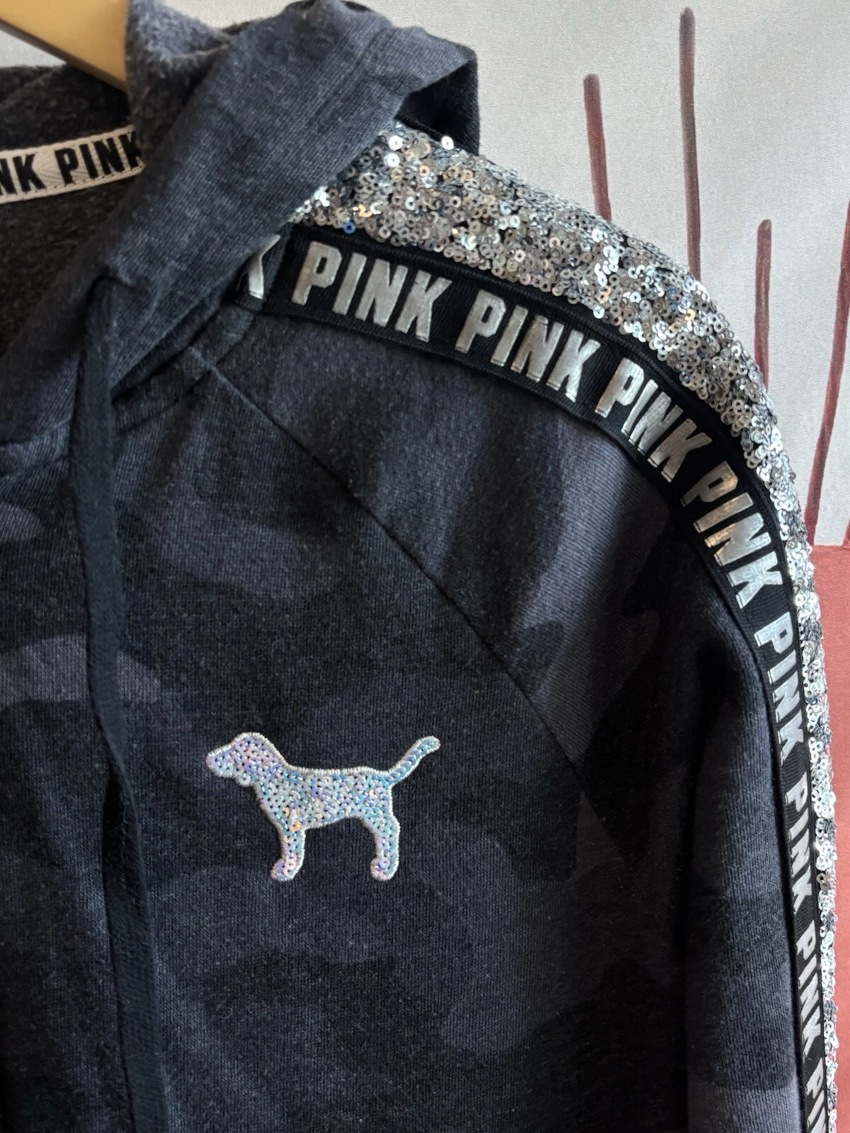 UNDERCOVER Felpa donna ROSA Victoria's Secret piccola grigia mimetica paillettes bling felpa con cappuccio