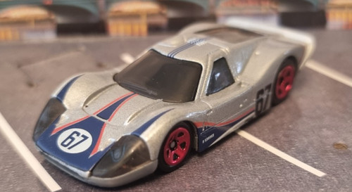 Hot Wheels Ford GT40 ohne Verpackung aus Motor Show Multipack