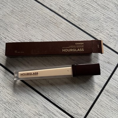 Hourglass Vanish Airbrush Concealer - Shade OAT - 6ml UVP 36£