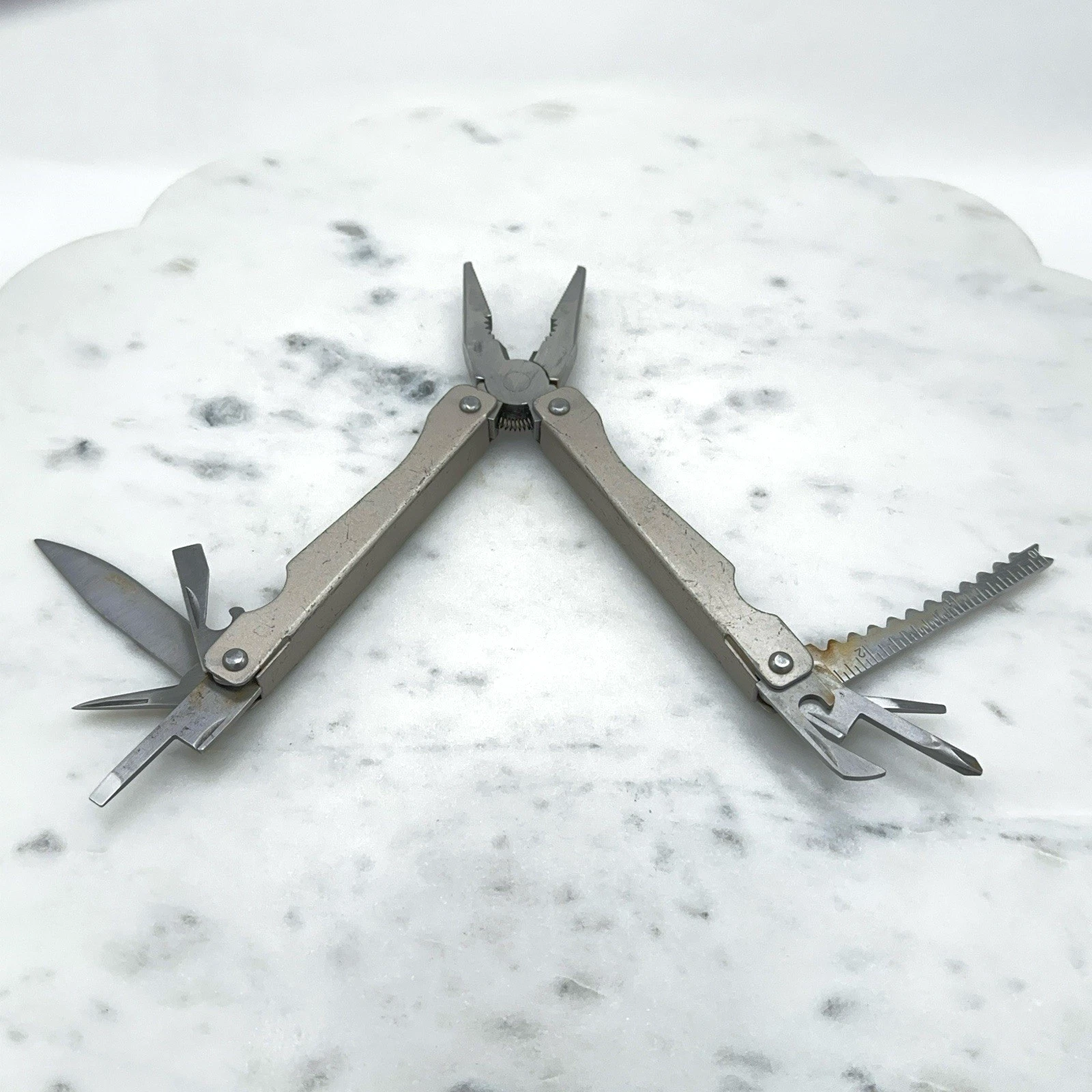 Sheffield Stainless Steel Multi Tool Pliers Saw Screwdriver Pocket Knife 1200E