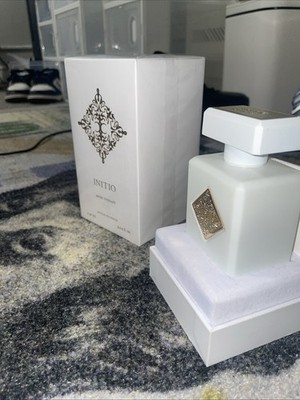 Initio Musk Therapy Extract de Parfum Spray 3.04 oz (90 Ml) 1 Sealed,1 unsealed