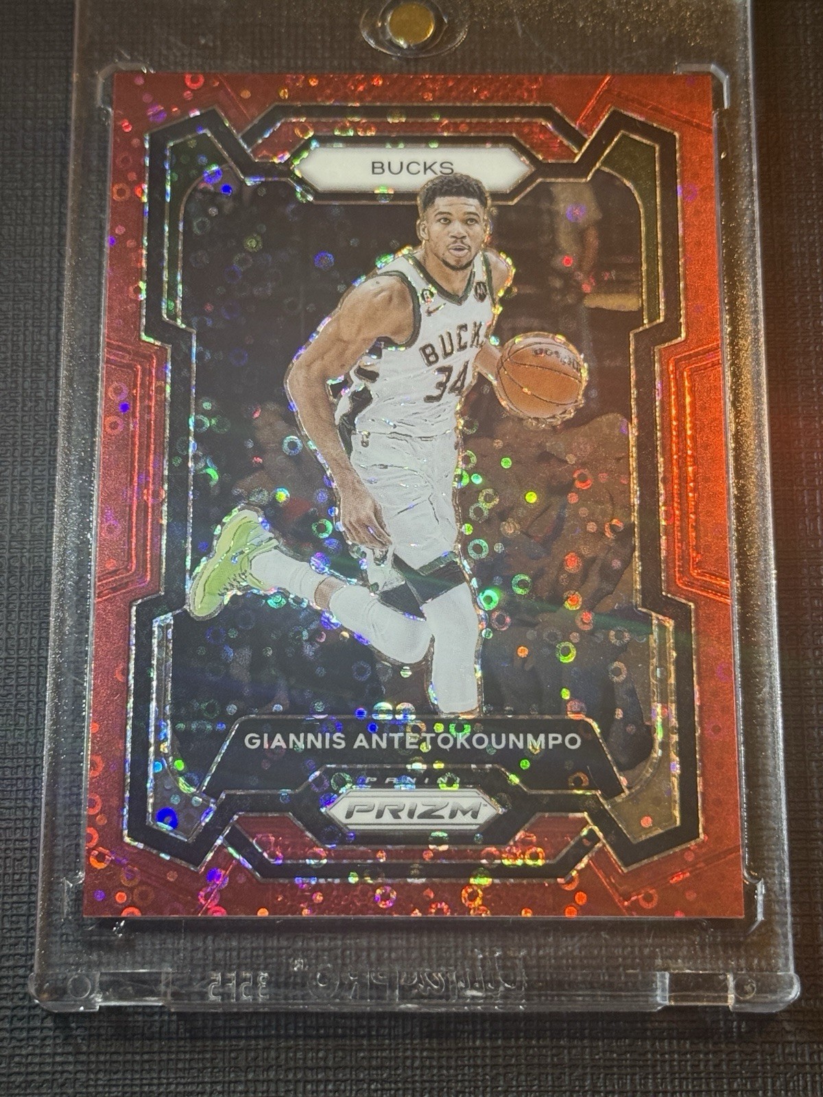 2023-24 Panini Prizm - Giannis Antetokounmpo #103 Red Fast Break Prizm /100