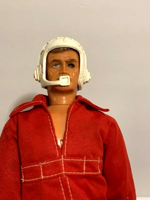 Hombre de seis millones de dólares con bloque de motor y casco usado buen estado Foto 3 de 4