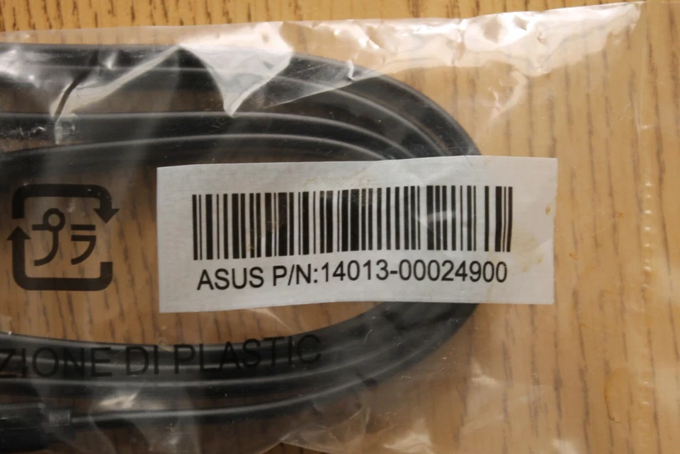 Cables de datos internos SSD SATA III originales ASUS Referencia Nº 14013-00025000 Foto 2 de 3