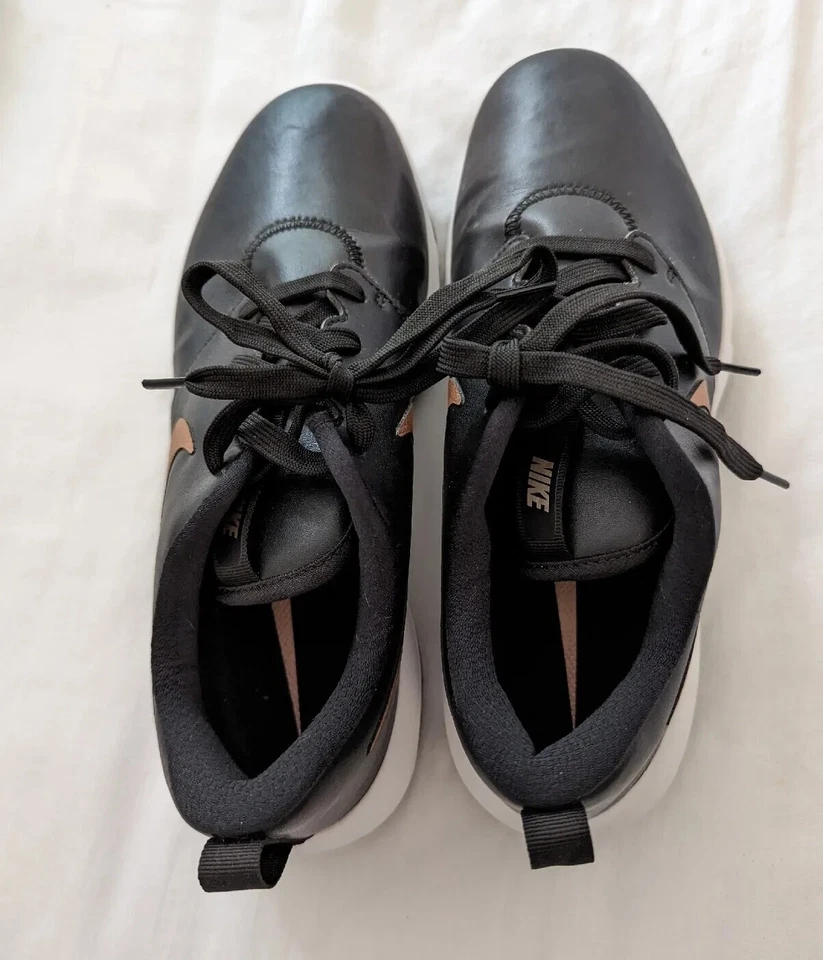 Туфли для гольфа женские Nike Roshe G Tour черные с коричневым цветом размер 9 - Изображение 2 из 4