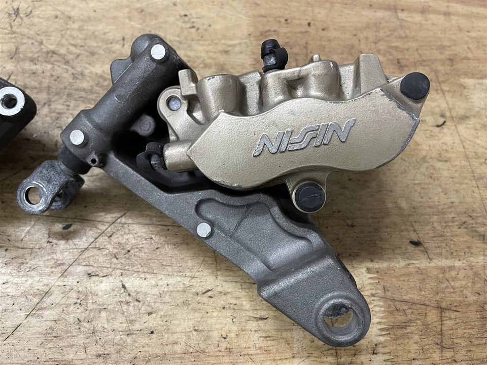 Pinças de freio dianteiras OEM Honda Interceptor VFR800 VFR 800 ABS 04 05 2004 2005 - Imagem 3 de 4