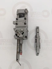 Universal Instruments Radial Insertion Head Assembly