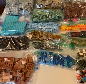 Lego 70620  Ninjago City   pre-owned  Complete &hellip; 6 pieces broken ..see in photo