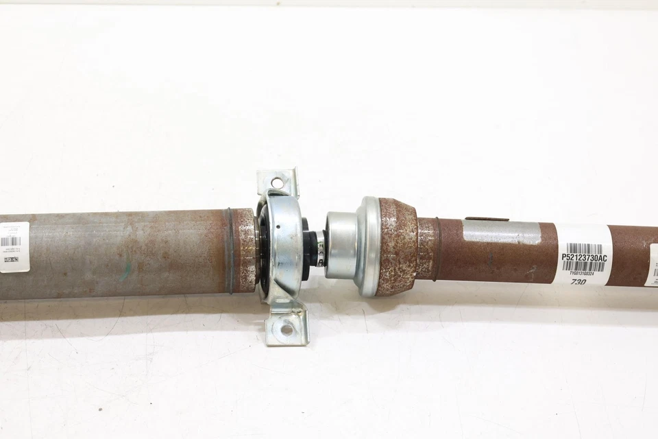 Eixo de transmissão traseiro JEEP GRAND CHEROKEE 2014 - 2022 52123730AC 52123730AD - Imagem 4 de 4