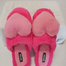 Kensie Memory Foam Slip-on Fuzzy Bright Pink Slippers Pink Heart Design W-9