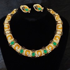 Vintage SAVAR.E Green Cabochon & Crystal Enamel Necklace & Earrings Set