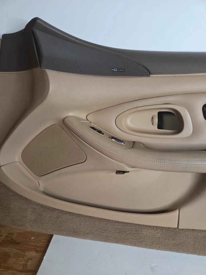 1997 1998 Lincoln Mark VIII Door Panel Beige RH PASSENGER Side Door Card DY - Изображение 4 из 4