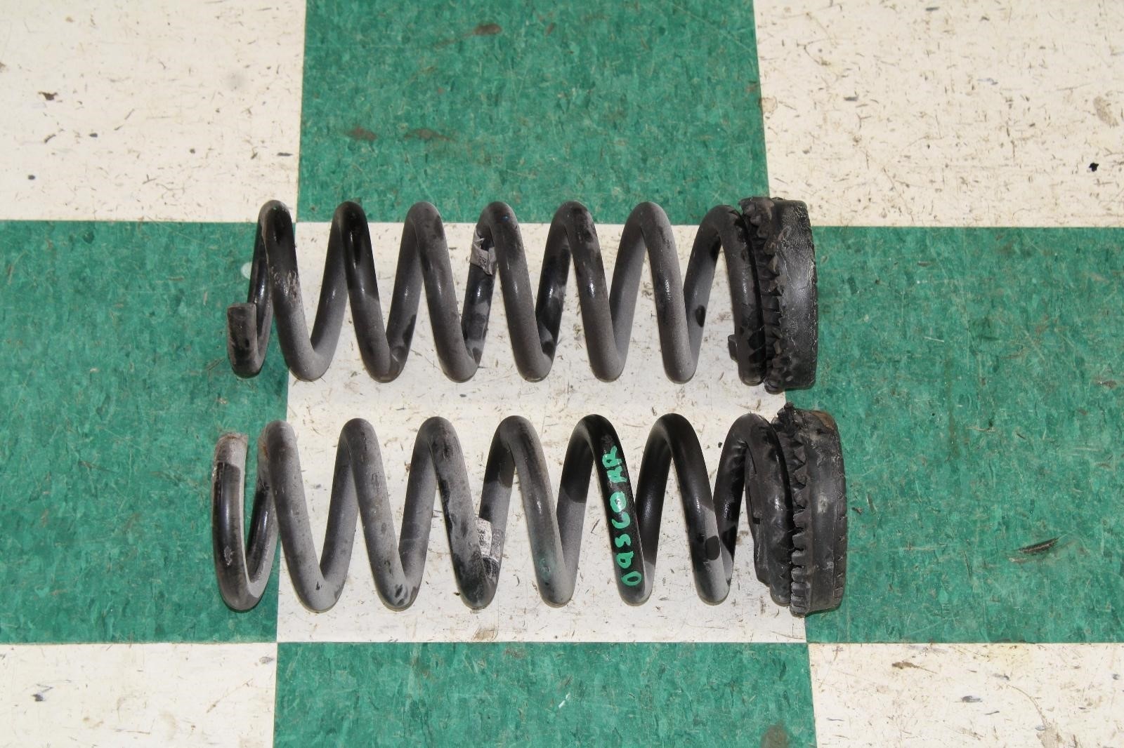 14-19 Ghibli 3.0L SQ4 LH RH Rear Back Suspension Coil Spring Shock Pair 2x OEM