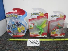 Battle Figure Set lot w/ Scyther Hawlucha Lucario Zorua Pikachu Pokemon figures