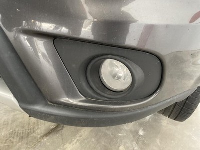 Used Driving Light fits: 2018 Dodge Journey Fog-Driving bumper mounted round Gra