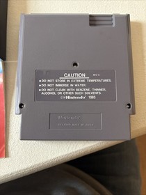 Gremlins 2: The New Batch (NES) - Cartridge, Instructions & Game Sleave