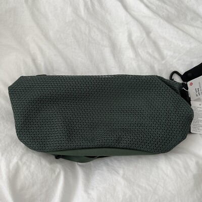 lululemon all hours belt bag (Carnation Red) Clothing, Shoes & Accessories Adjustable Strap Lululemon All Hours Belt Bag