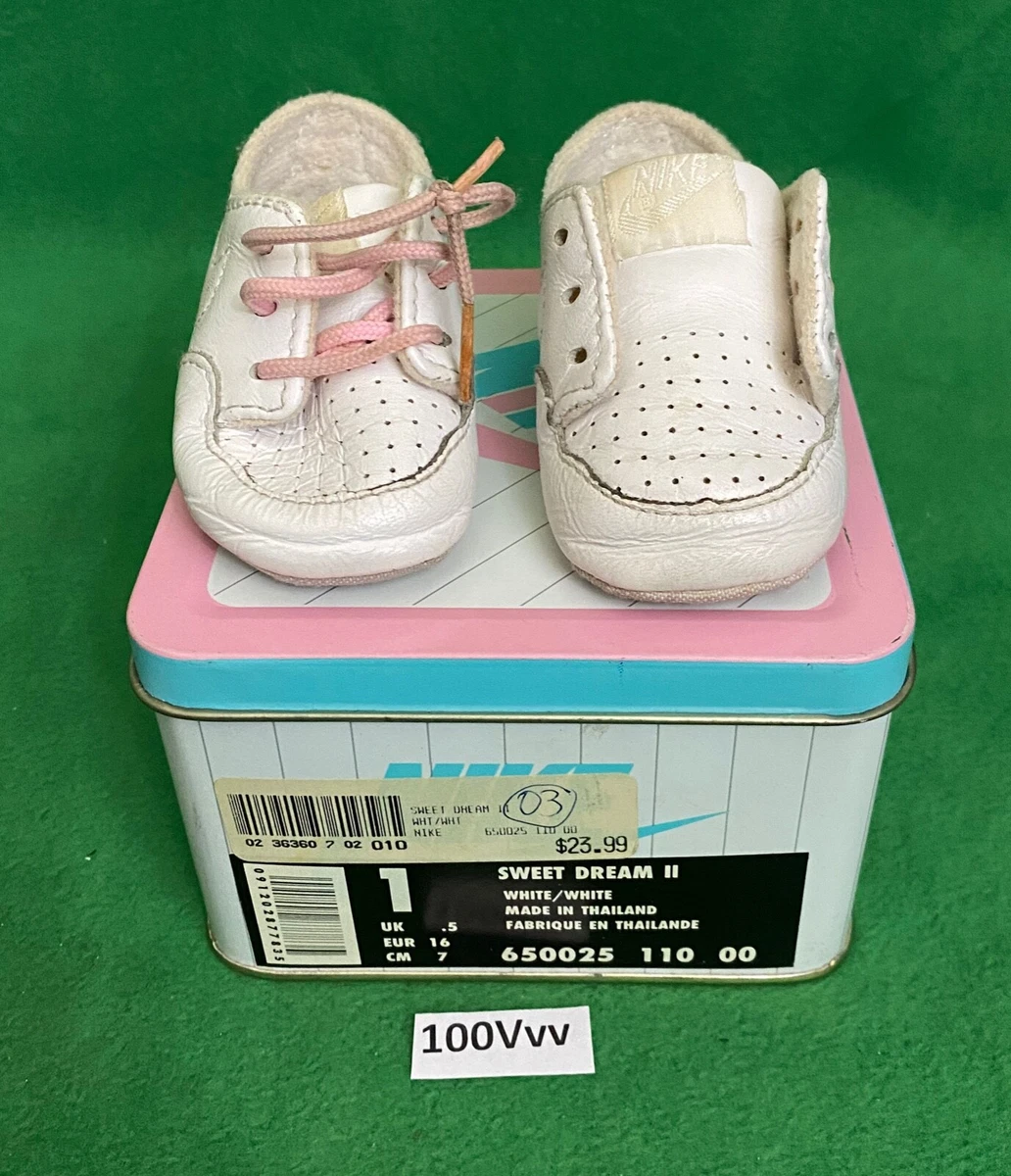 Baby crib sales shoes nike