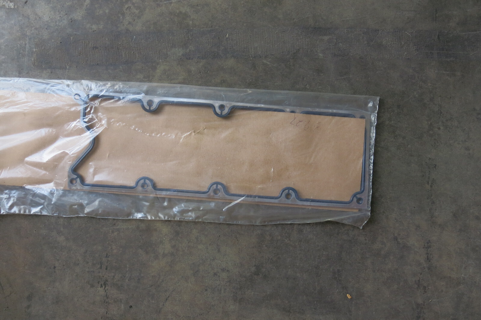 Nos Genuine Valley Pan Gasket fit Chevy GM 4.8L6.0L (12558178) eBay