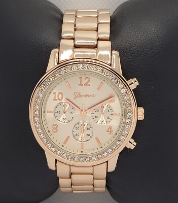 Boyfriend Style GENEVA Classic Women’s Gold Linked Watch, Round Chronographs Geneva Chronograph Designer Style Ladies Women Rhinestone  main image 2