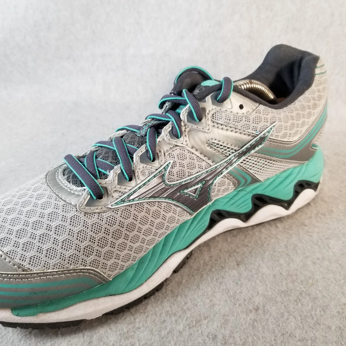 Mizuno wave 2024 paradox 2 grey