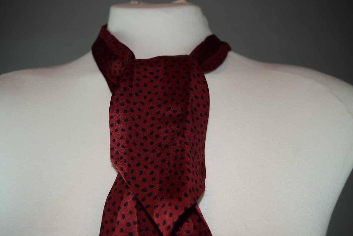 NWT! Authentic YSL Saint Laurent 100% Silk Scarf Red Black