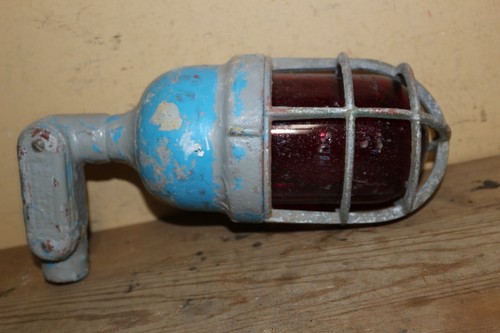 Vintage Crouse Hinds rotes Glas explosionsgeschützt industrielle Wandleuchte Lampe Leuchte