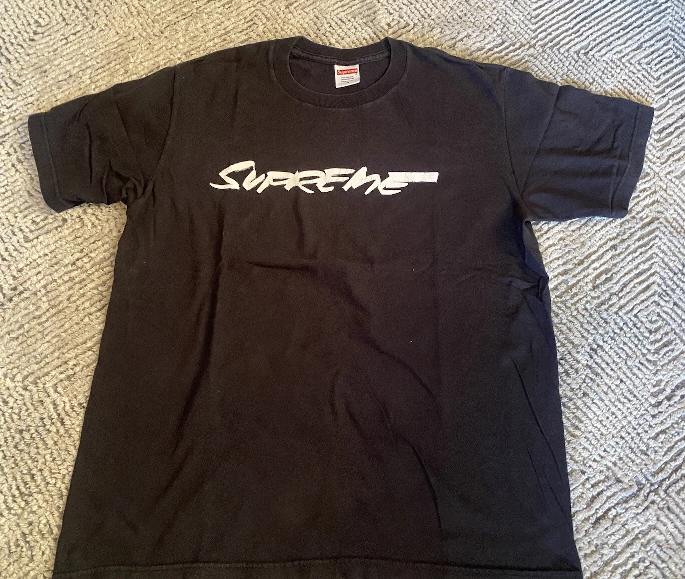 Tee shirt noir d'occasion Supreme Futura Logo taille Medium FA20