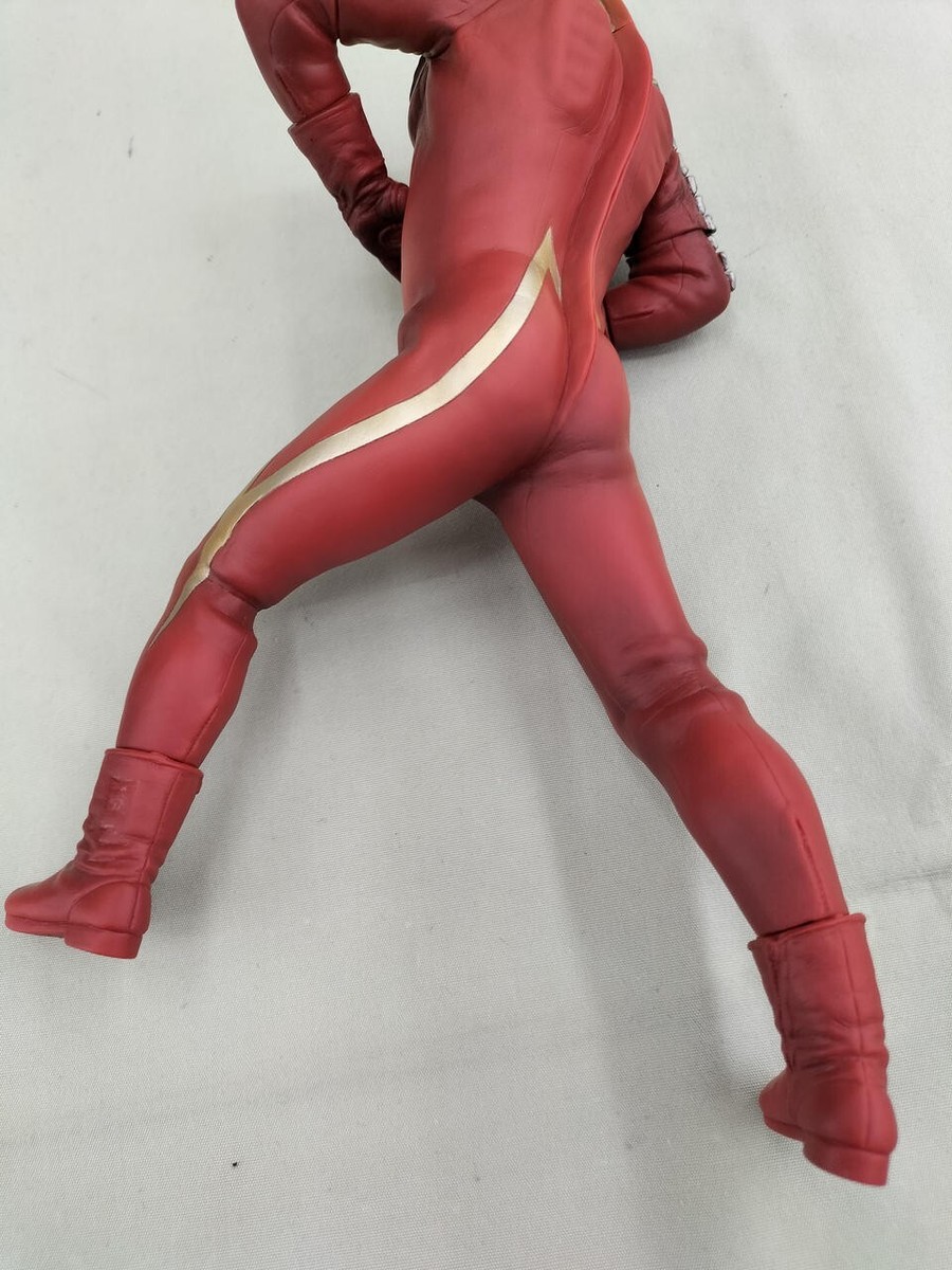 YOSHINOYA x Ultraman Ultra Seven CCP Figure Sunset Battle YOSHINOYA x Ultraman Ultra Seven CCP Figure Sunset Battle