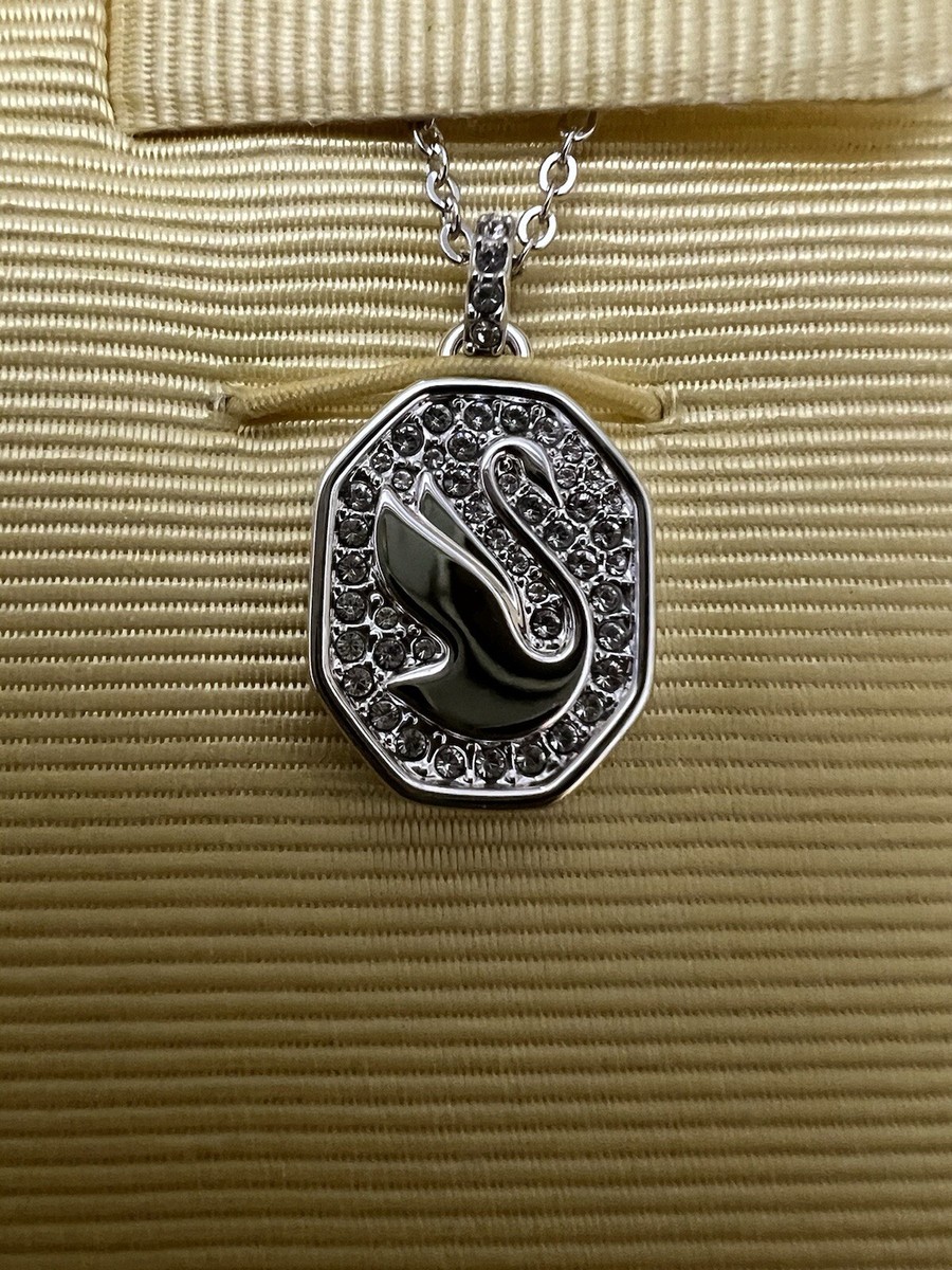 Swarovski Signum NEW Swan necklace Pendant Clear Crystals