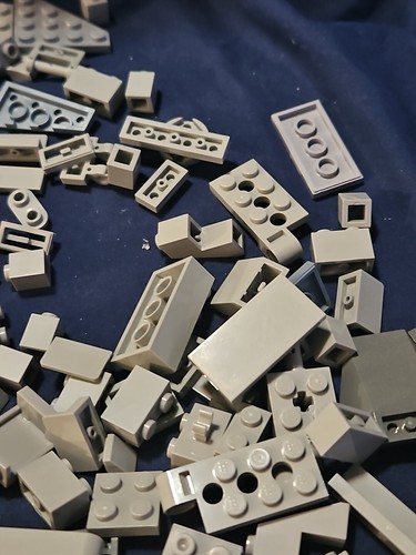 Assorted Grey / Light & Dark Grey LEGO Bricks & Blocks - Unique Pieces - 4.95oz - Picture 6 of 16