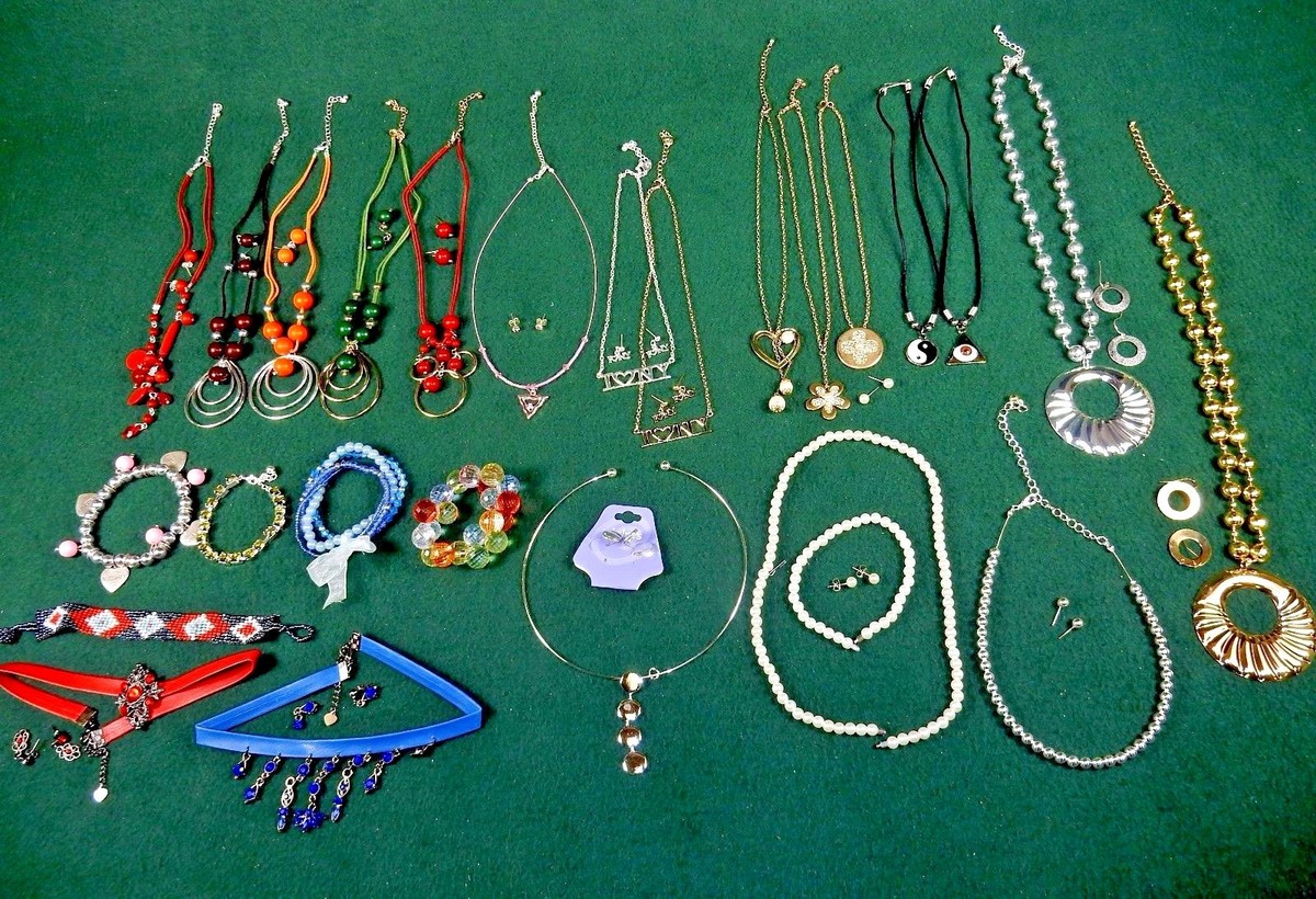 Fashion Jewelry, Wholesale Lot 396 Pcs Retail Packed, Each
