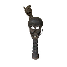 Maschere tribali in legno intagliate a mano vintage