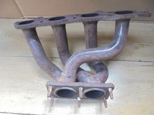 VOLVO V40 2002 1.8 16V B4184S2 EXHAUST MANIFOLD - Picture 2 of 2