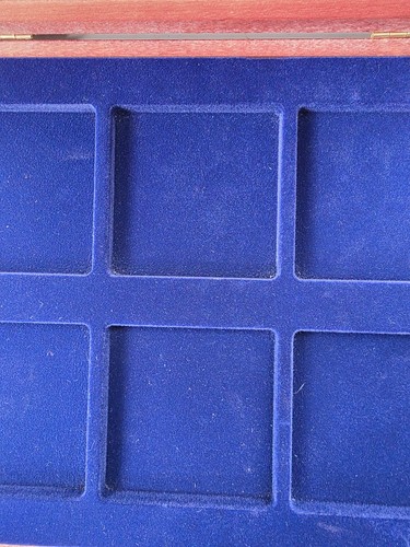 Wood Presentation Box/Case with six 74x74mm Spaces – Blue Insert for coins bars - Picture 3 of 8