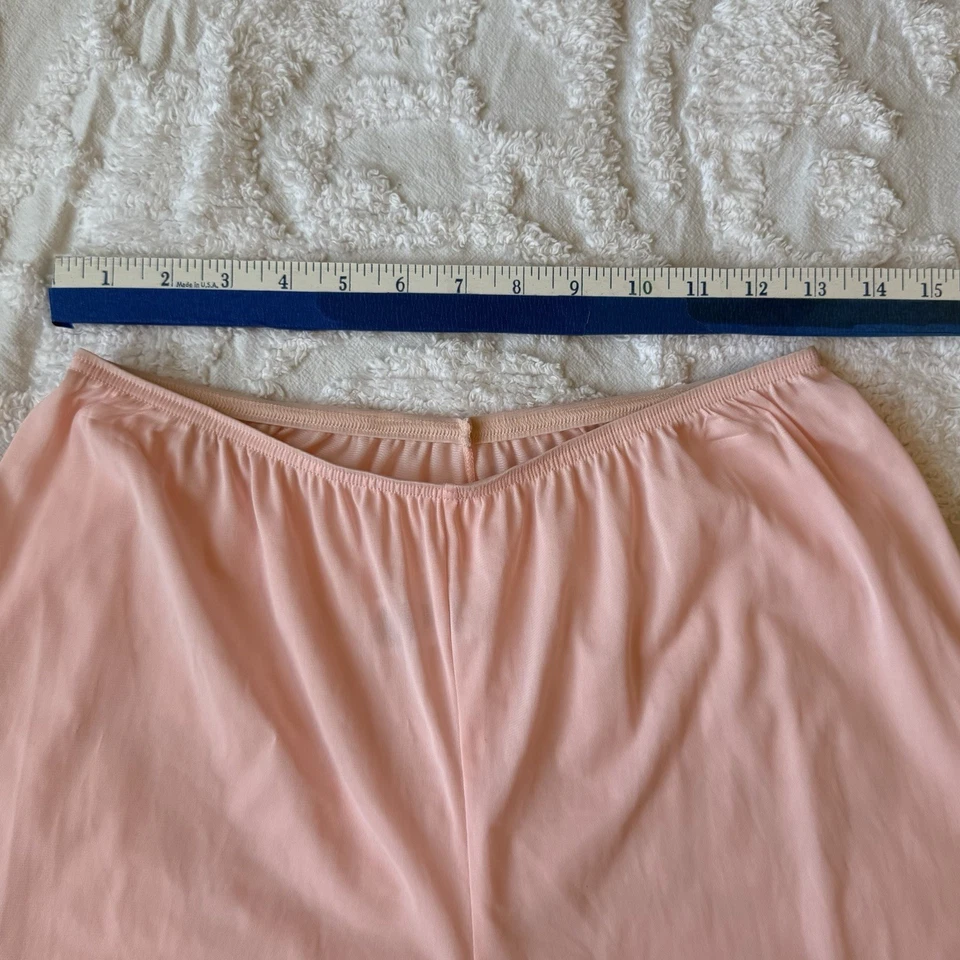 Conjunto de pijama Vanity Fair rosa de 2 piezas con pantalones largos y top de manga larga talla mediana Foto 3 de 4