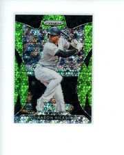 2019 Panini Prizm Lime Green Donut Circles #236 Aaron Hicks #d 2/199
