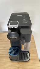 Nespresso De'Longhi EN510.B Lattissima One Kaffeekapselmaschine,Shadow Black