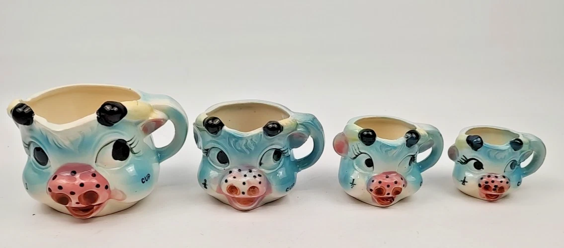 Vintage Betson's Cow Measuring Cups Complete Set Blue Original Foil Sticker RARE
