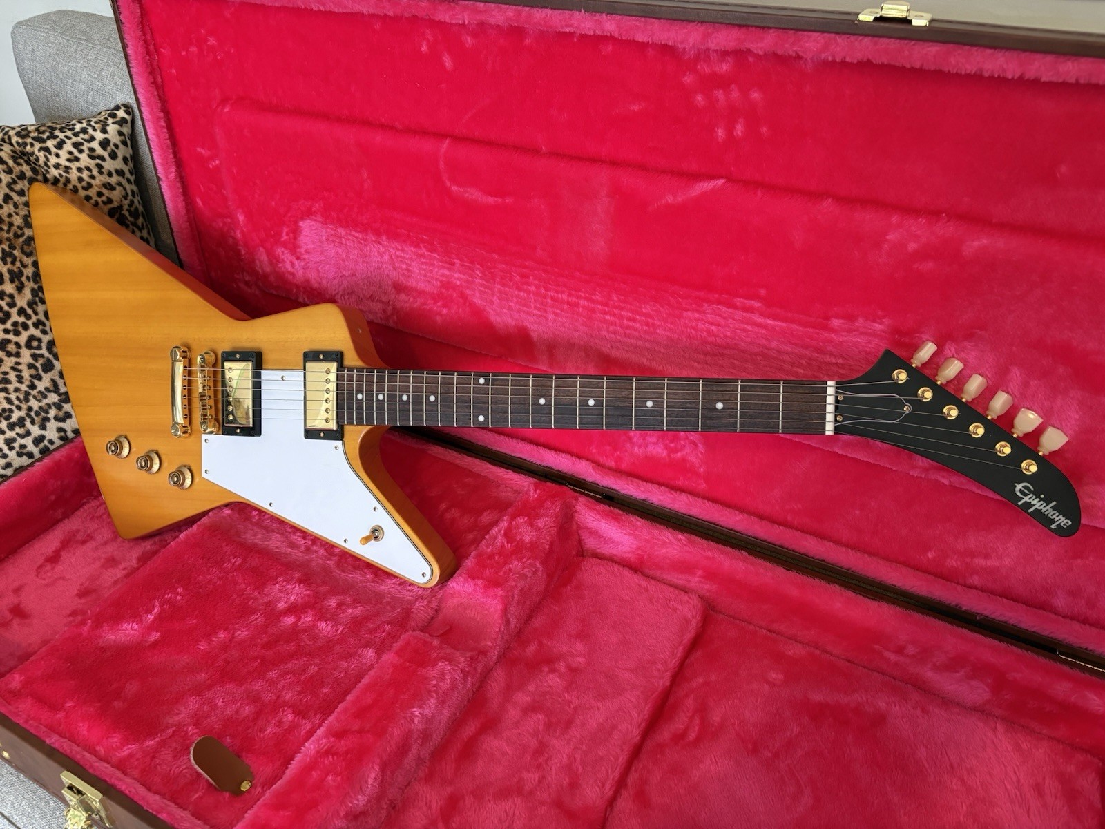 Epiphone Korina 1958 Explorer