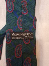Cravatta Yves Saint Laurent 100% seta verde blu rosso fantasia retrò vintage 