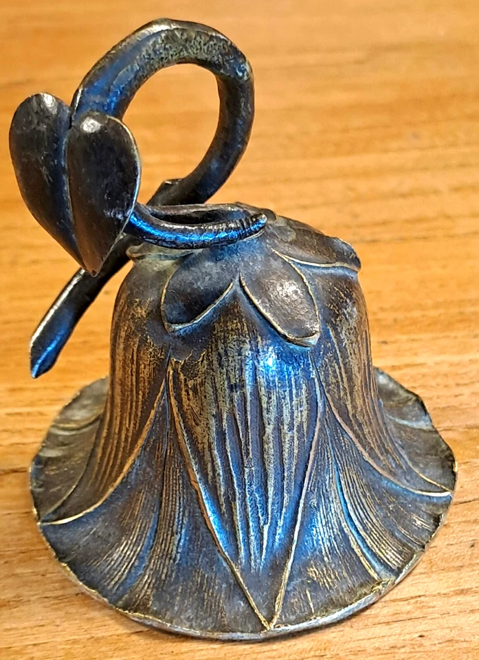 Ancienne CLOCHETTE de Table  Bronze " Fleur de volubilis " ART NOUVEAU  fin XIXe - Photo 2/4